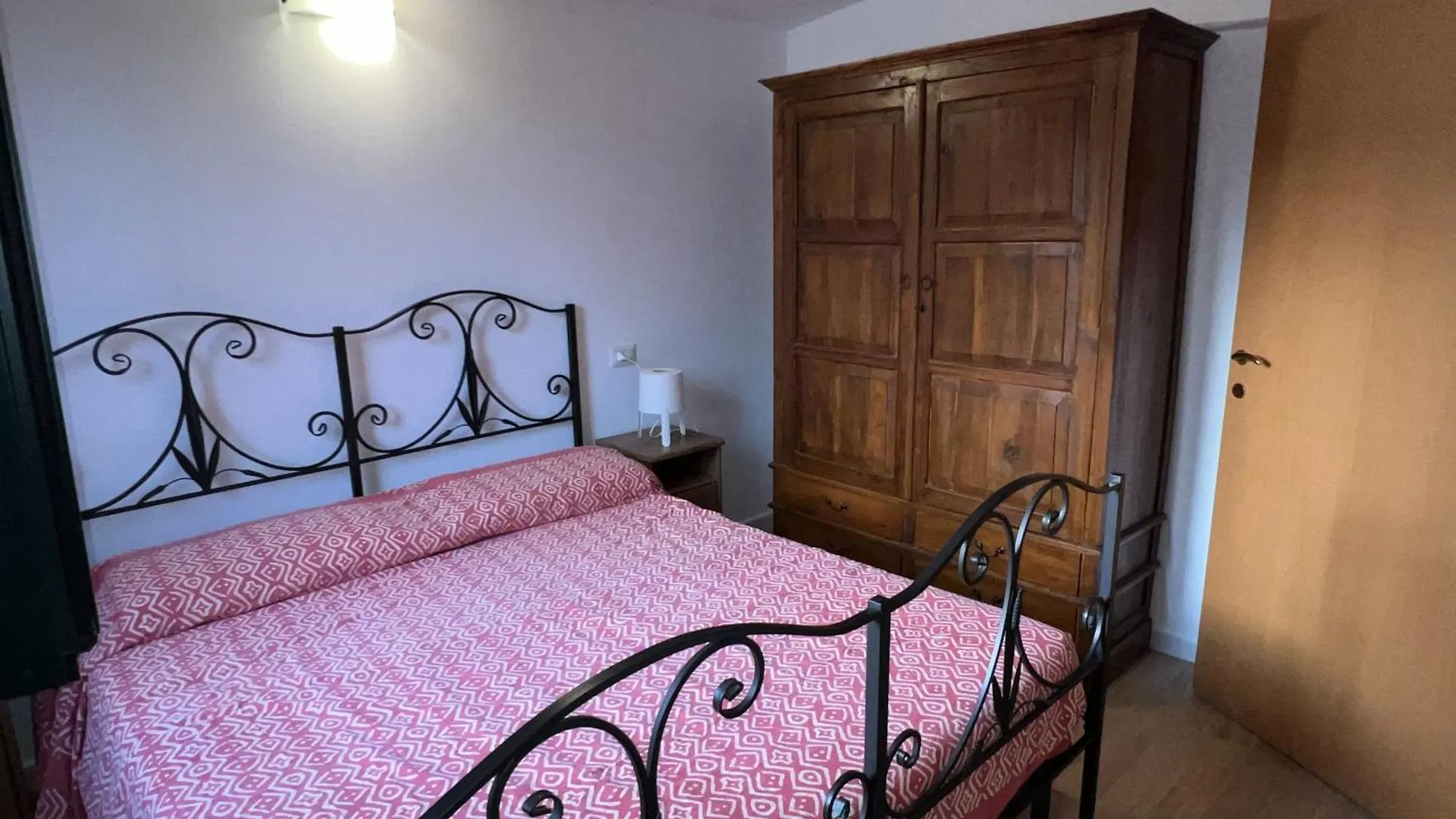 Casa Chia A 5 Minuti Dal Mare - Su Giudeu Tuerredda Villa Italy